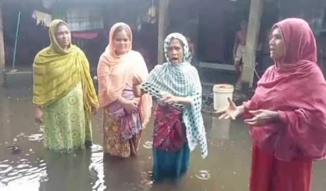 টানা বৃষ্টিতে সেন্টমার্টিনে জলাবদ্ধতা, ঘরবন্দি কয়েকশ পরিবার