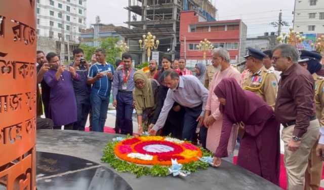 শহীদদের স্মরণ ও শ্রদ্ধায় সারা দেশে পালিত হচ্ছে গণঅভ্যুত্থান দিবস