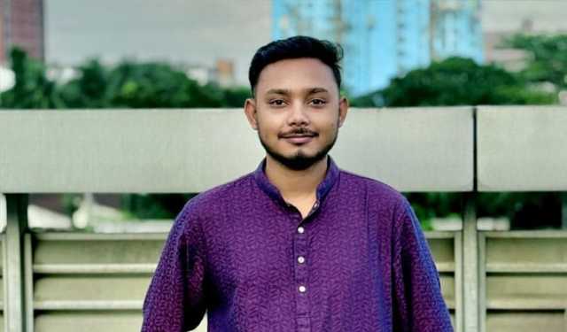 ‘নেতা হইছোস? সরকারের বিরুদ্ধে আন্দোলন করো?’