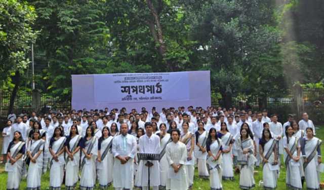 ডাকসু নির্বাচন: ছাত্রদল সমর্থিত প্যানেলের শপথ পাঠ