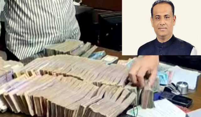 পলাতক থাকলেও বিদেশে টাকা পাচার অব্যাহত জাবেদের: দুদক