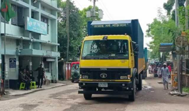 হিলি বন্দরে রপ্তানি আয় ১৮ কোটি টাকা