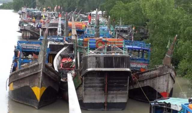 নিষেধাজ্ঞায় বেকার বরগুনার লক্ষাধিক মৎস্যজীবী