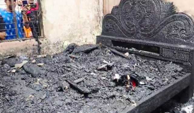 ভালুকায় আগুনে ১৮ ঘর পুড়ে ছাই, নিহত ১