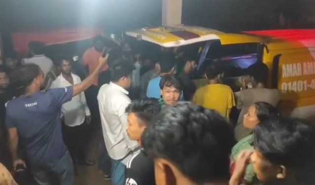খাগড়াছড়িতে যুবকের ২ হাতের কবজি কেটে দিল সন্ত্রাসীরা