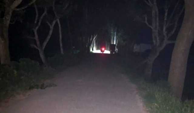 হিলি পৌর এলাকায় অন্ধকার সড়কে ভোগান্তি