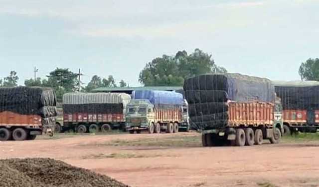 ৩৫ দিনে হিলি বন্দরে ১ লাখ মেট্রিকটন চাল আমদানি