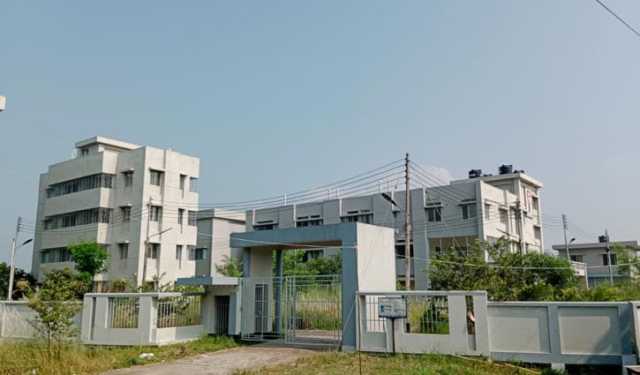 কোটি টাকার ট্রমা সেন্টারে নেই সেবা