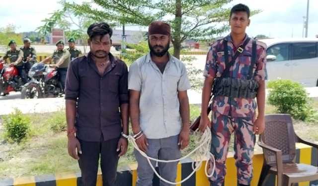 বেনাপোল বন্দরে এয়ার পিস্তলসহ আটক ২ ভারতীয়