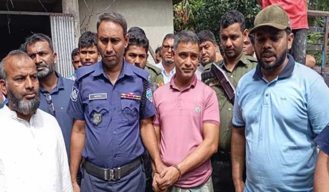 ফটিকছড়িতে টিসিবির ১০২০ লিটার সয়াবিন তেলসহ ব্যবসায়ী আটক