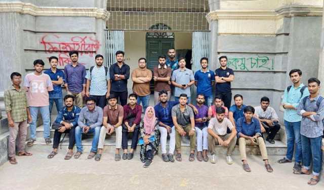 জবিতে শিক্ষার্থীদের টানা পঞ্চম দিনের অবস্থান কর্মসূচি