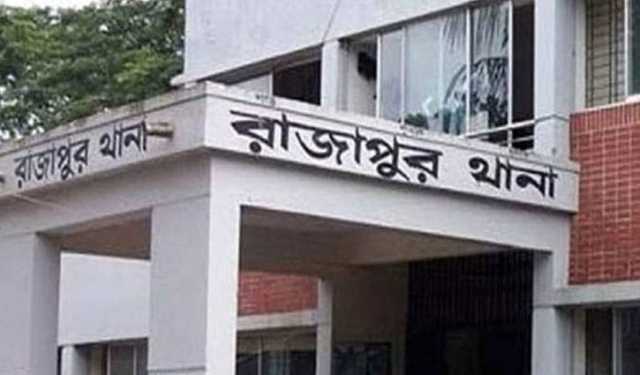 ঝালকাঠিতে তিন বাড়িতে চুরি, ধাওয়া দিয়ে এক চোর আটক