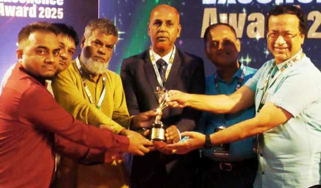 সাংবাদিকতায় সাউথ এশিয়ান এক্সেলেন্স অ্যাওয়ার্ড পেলেন শাহরিয়ার
