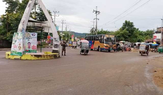 ৪ দিন পর স্বাভাবিক খাগড়াছড়ি