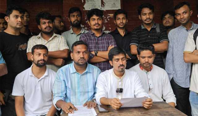 আওয়ামী শিক্ষক-কর্মকর্তাদের ছবিসহ তালিকা প্রদর্শন করবে রাবি ছাত্রদ