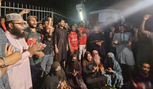 পোষ্য কোটা পুনর্বহালের প্রতিবাদে উত্তাল রাবি
