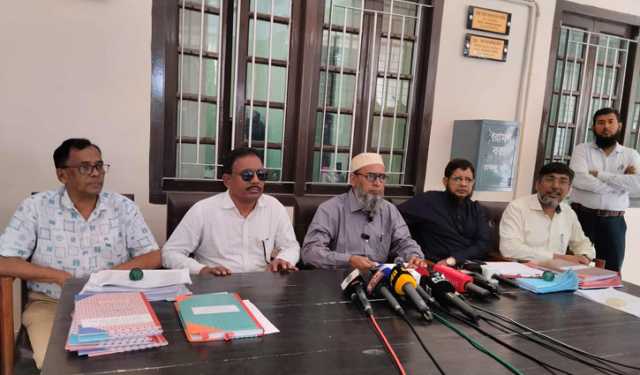 মহাষষ্ঠীতে রাকসু নির্বাচনের তারিখ, শিক্ষার্থীদের ক্ষোভ