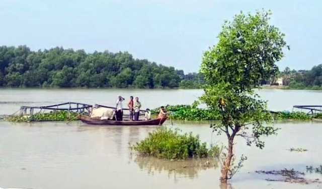 ধাওয়া খেয়ে নদীতে ঝাঁপ, ২১ ঘণ্টায়ও মেলেনি খোঁজ