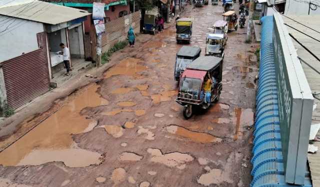 মেরামতের দুই মাসেই ফের বেহাল মানিকপুর সড়ক