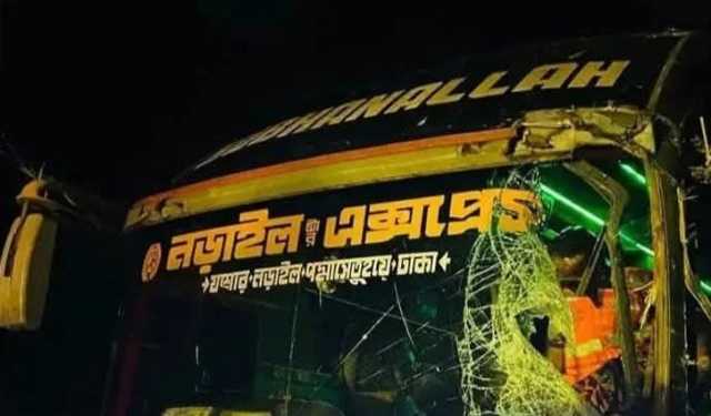 যশোরে সড়ক দুর্ঘটনায় এসআইসহ নিহত ৩