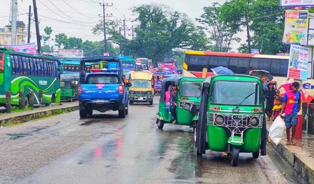 সুনামগঞ্জে পরিবহন শ্রমিকদের ধর্মঘট প্রত্যাহার
