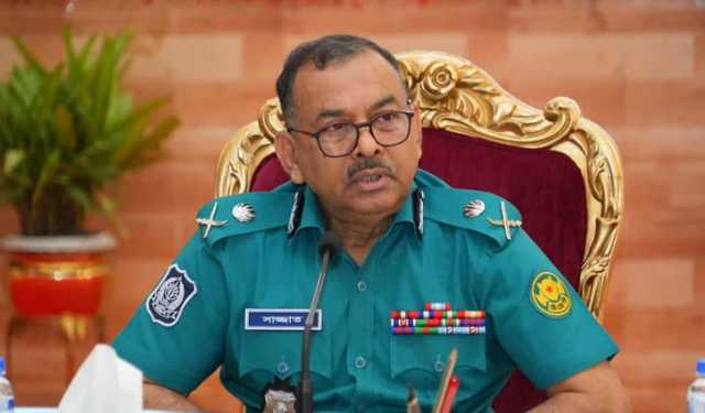 পুলিশকে রাজনৈতিক মতাদর্শের ঊর্ধ্বে উঠে নিরপেক্ষভাবে দায়িত্ব পালনের আহ্বান