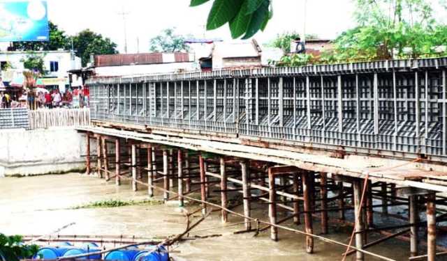 ১৮ কোটি টাকার সেতু, নাকি দুর্ভোগ!