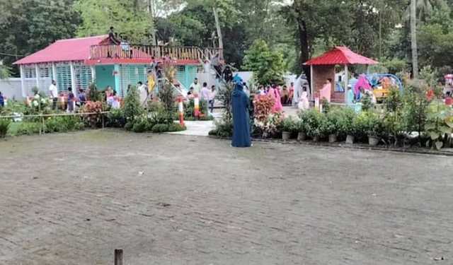 বৃদ্ধাশ্রমের আড়ালে শিশু পার্ক, অনৈতিক কর্মকাণ্ডের অভিযোগ!