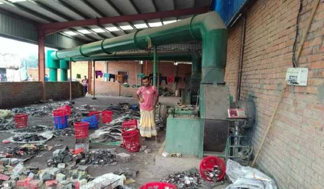 গফরগাঁওয়ে বন্ধ করা হলো সিসা তৈরির কারখানা