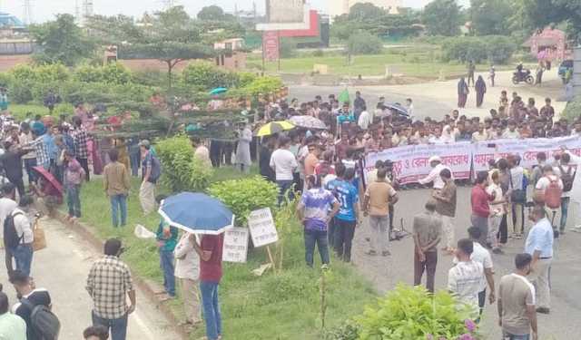 রবি শিক্ষার্থীদের কর্মসূচি প্রত্যাহার, যমুনা সেতুতে যান চলাচল স্বাভাবিক