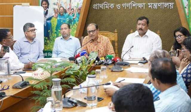 কমছে প্রাথমিকের ছুটি 