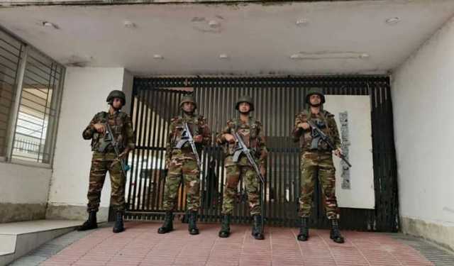 হাজী সেলিমের বাসায় যৌথ বাহিনীর অভিযান