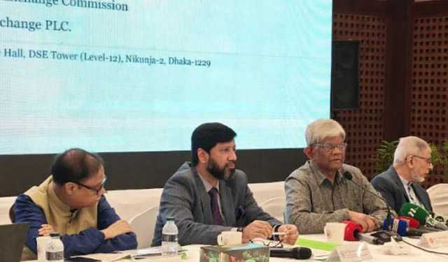 বড় অর্থায়নে পুঁজিবাজারের ওপর নির্ভরশীল হতে হবে: অর্থ উপদেষ্টা