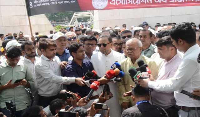 প্রশাসনে ইসলামপন্থি রাজ‌নৈ‌তিক দলের লোকদের বসানো হচ্ছে: রিজভী 