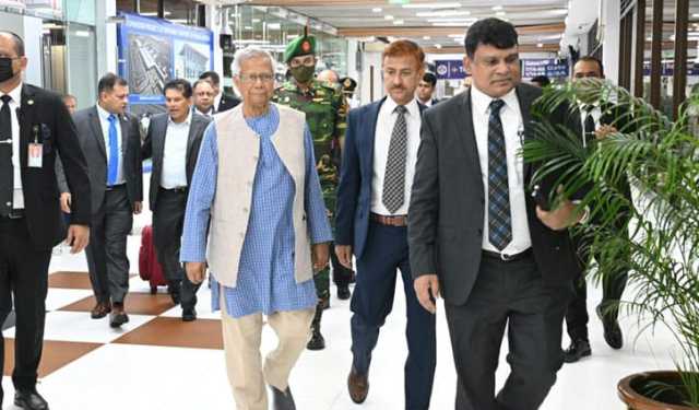 ঢাকার উদ্দেশে রওনা হয়েছেন প্রধান উপদেষ্টা