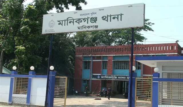 মানিকগঞ্জে ইয়াবাসহ গ্রেপ্তার ৩