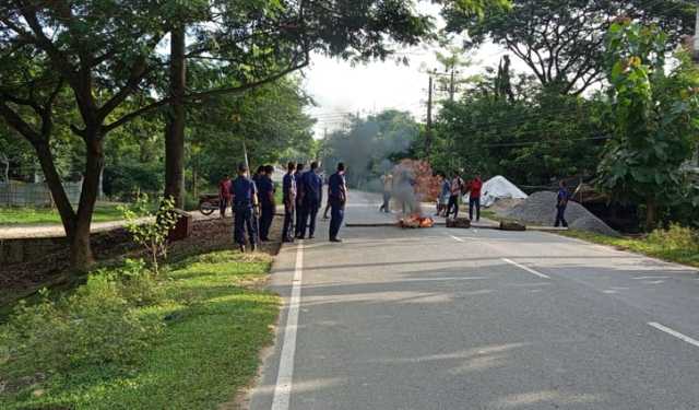 খাগড়াছড়িতে জুম্ম ছাত্র-জনতার ডাকে সড়ক অবরোধ 