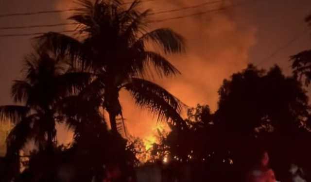 একটি থেকে আগুন ছড়াল ছয় গুদামে, নিয়ন্ত্রণে ৬ ইউনিট