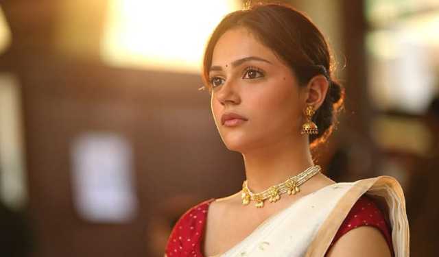 ‘সাইয়ারা’ সিনেমার সাফল্য: প্রথমবার মুখ খুললেন নায়িকা