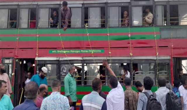 সকালে উদ্বোধন, সন্ধ্যায় বিকল বিআরটিসি বাস