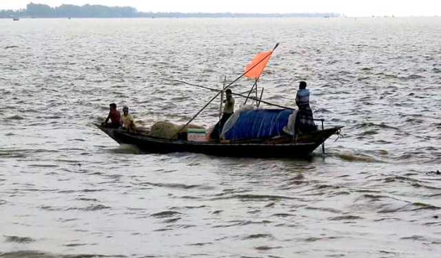 নৌকায় সিলিন্ডার বিস্ফোরণে দগ্ধ আরো এক জেলের মৃত্যু, নিহত বেড়ে ৩