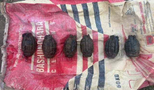 বগুড়ায় খাল থেকে ৬ গ্রেনেড উদ্ধার
