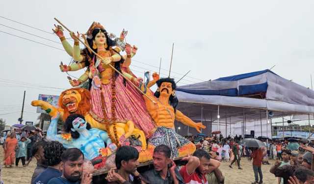 কক্সবাজারে প্রতিমা বিসর্জনের প্রস্তুতি সম্পন্ন, নিরাপত্তা জোরদার 