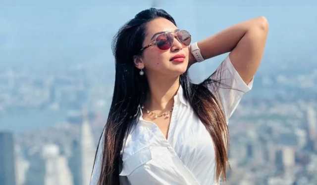 মুখে হাসি থাকলেও বুকে শুরু হয় ভাঙচুর: প্রভা