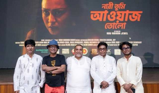 ঘরে বসেই ‘হোম থিয়েটার’