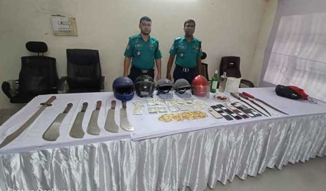 জেনেভা ক্যাম্পে পুলিশের অভিযান, গ্রেপ্তার ৪০