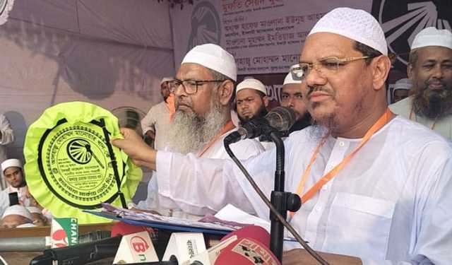 দিল্লিতে বৃষ্টি পড়লে এদেশে ছাতা ধরার অপচেষ্টা রুখে দিতে হবে