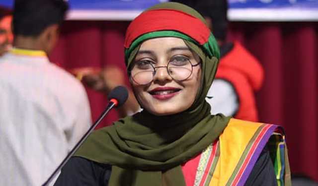 বৈষম্যবিরোধী আন্দোলনের নেত্রীর রাজনীতি না করার ঘোষণা
