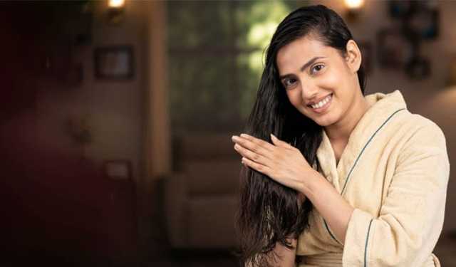 বৃষ্টিদিনে চুলের যত্নে করণীয়