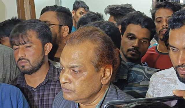 জাকসুর ফলাফল দিতে ‘আজকের রাতটি চায়’ নির্বাচন কমিশন